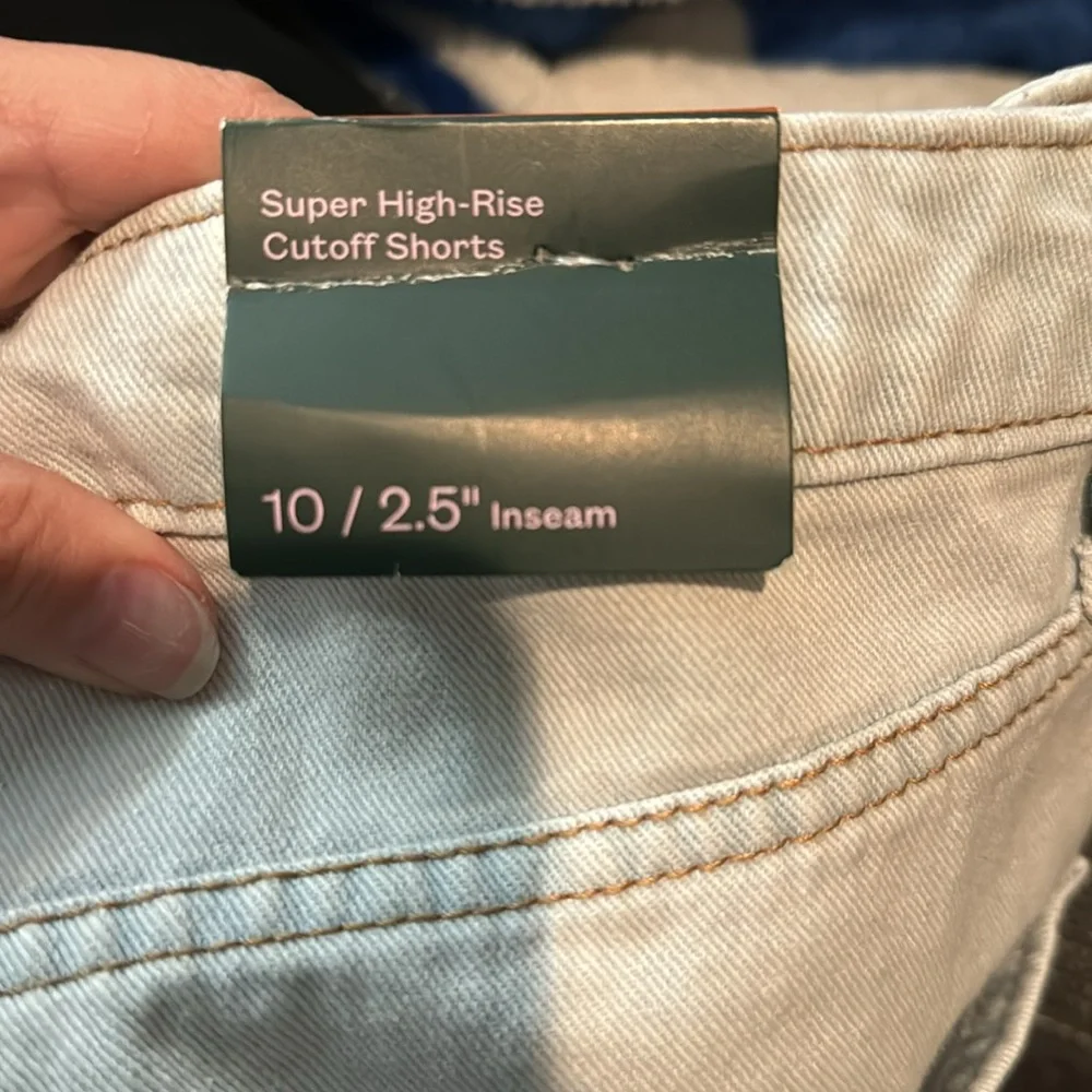 NWT WILF FABLE high rise shorts - Picture 7 of 9